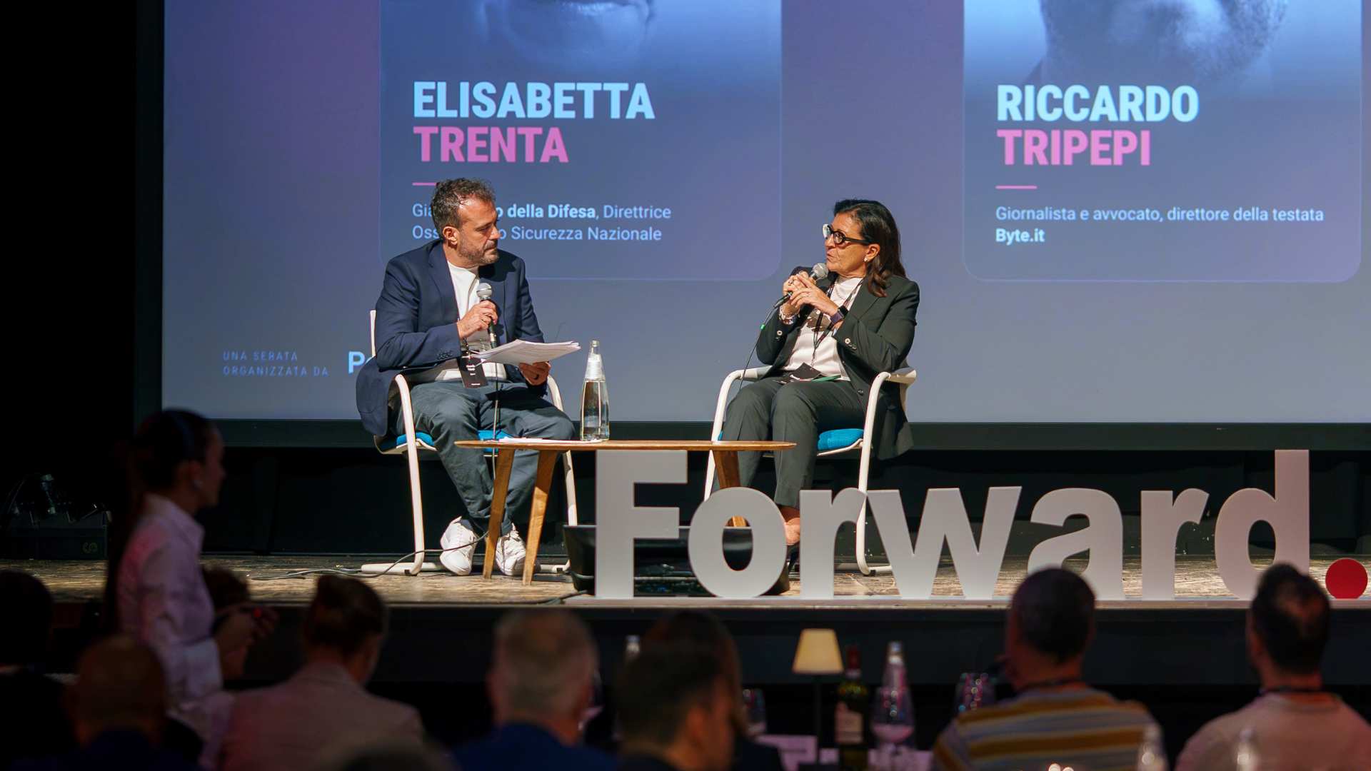 L'ex ministra Trenta intervistata da Riccardo Tripepi al Forward.Talks